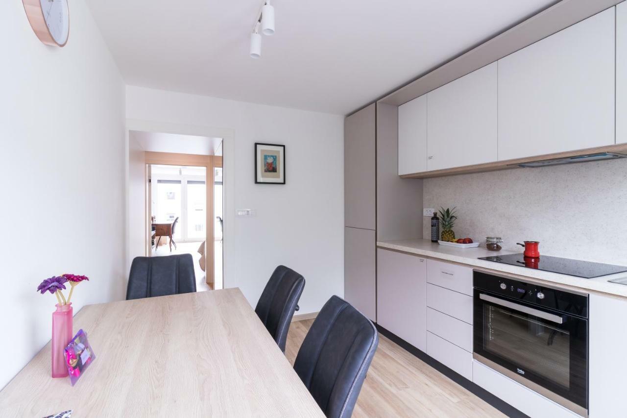 Jojo Apartment Любляна Экстерьер фото